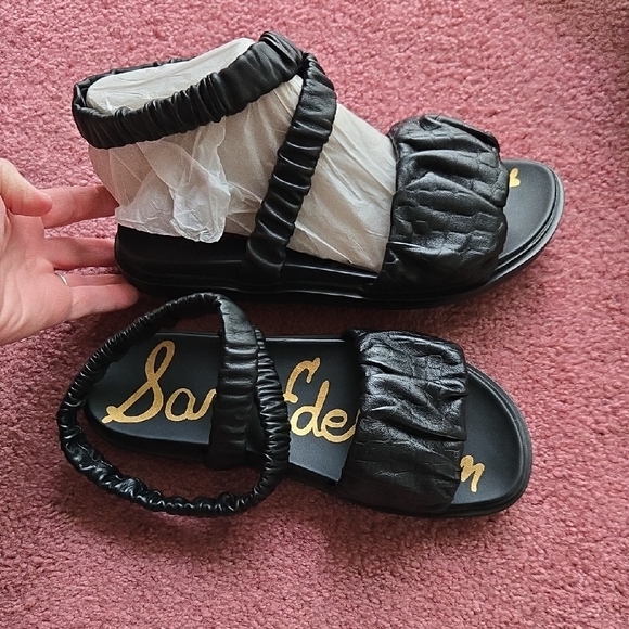 Sam Edelman Shoes - Sam Edelman Black Leather Ruched Strap Flat Sandals